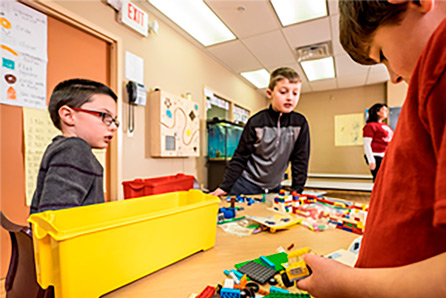 imagen lego therapy